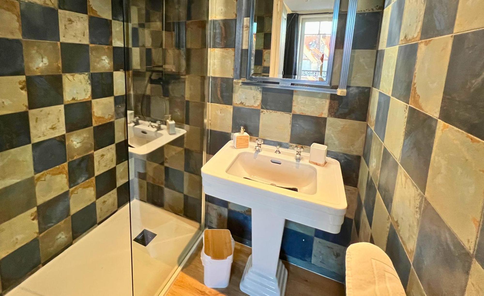Le 28 - Residence De Standing En Vieille-Ville Avec Parking บูโลญ-ซูร์-แมร์ ภายนอก รูปภาพ